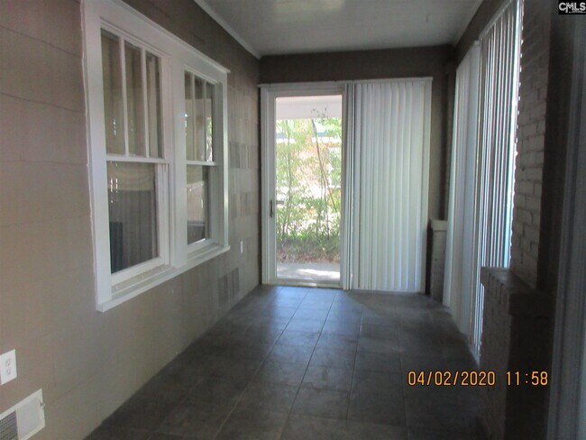 Foto del edificio - 708 Kawana Rd
