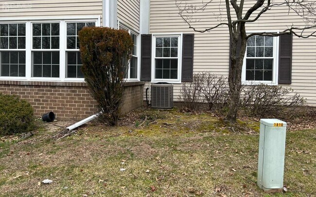 Building Photo - 67 Pennsylvania Way