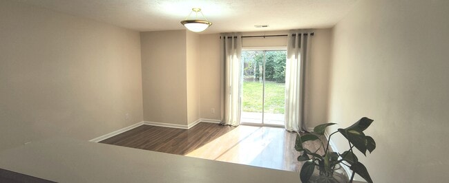 Foto del edificio - 705 67th Ave N