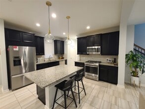 Building Photo - 7035 Coneflower Creek Ct