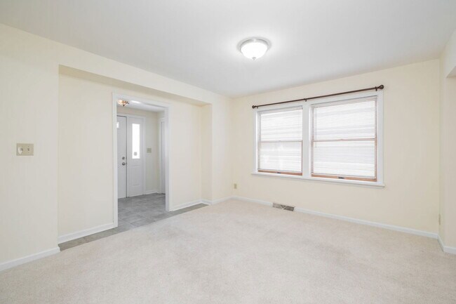 Foto del edificio - 3609 N Murray Ave