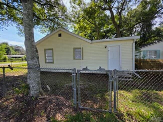 Building Photo - 801 N 47th Ave