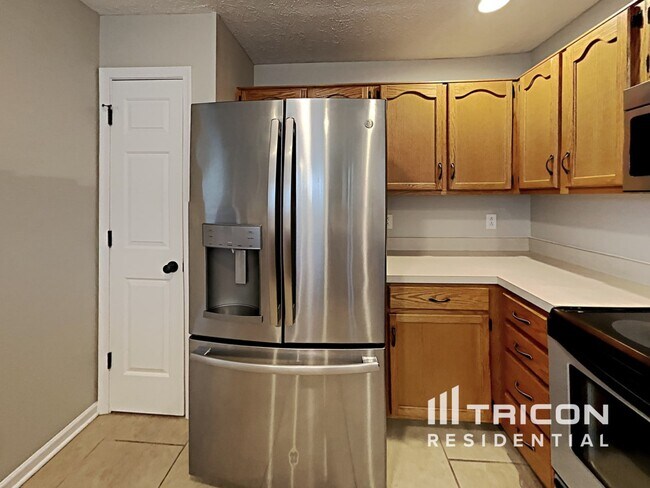 Building Photo - 3216 Cain Harbor Drive Nashville TN