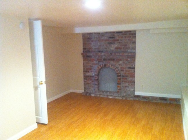 Foto del edificio - 2073 Clinton Ave