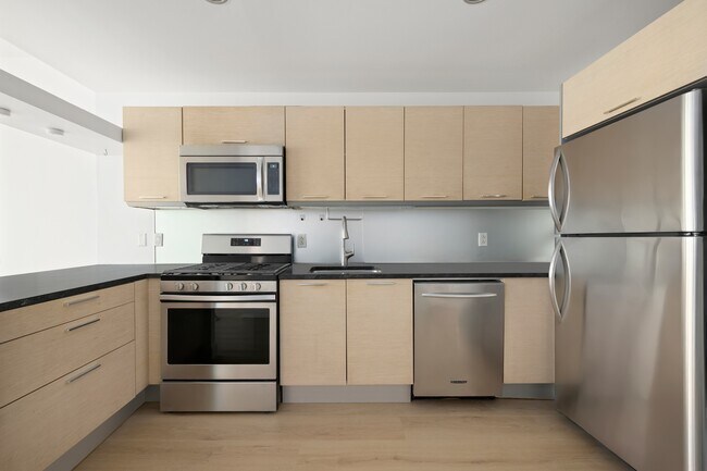Foto del edificio - 350 W 42nd St