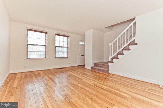 Building Photo - 2907 S Buchanan St
