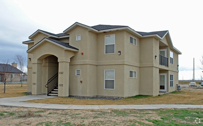 Building Photo - Brassy Cove Apartments