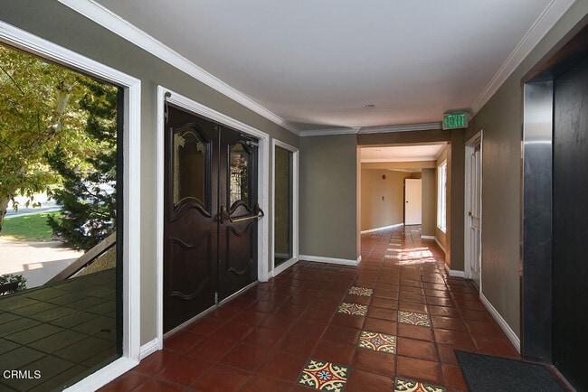 Building Photo - 3481 Stancrest Dr