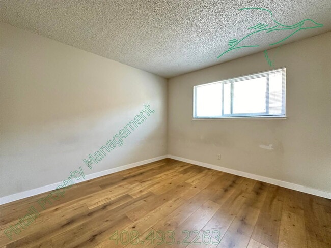 Building Photo - 978 Westlynn Way