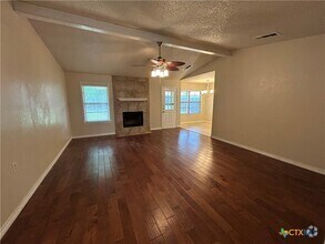 Building Photo - 1411 Opal Rd