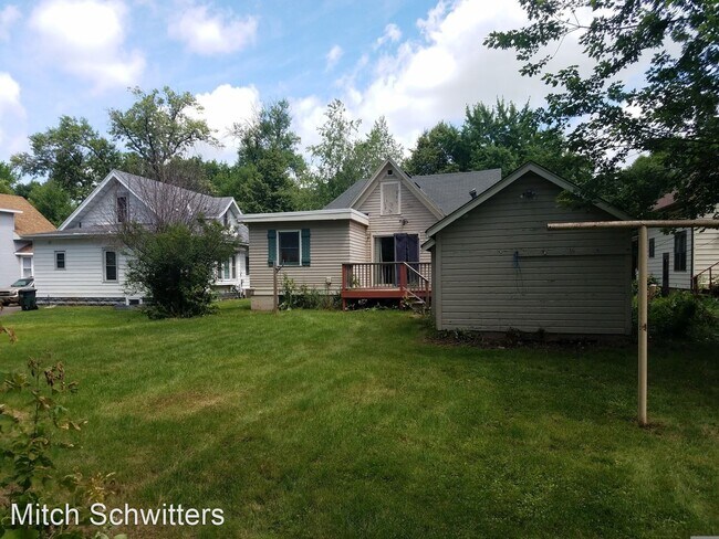 Foto del edificio - 3 br, 1 bath House - 724 4th St. SE