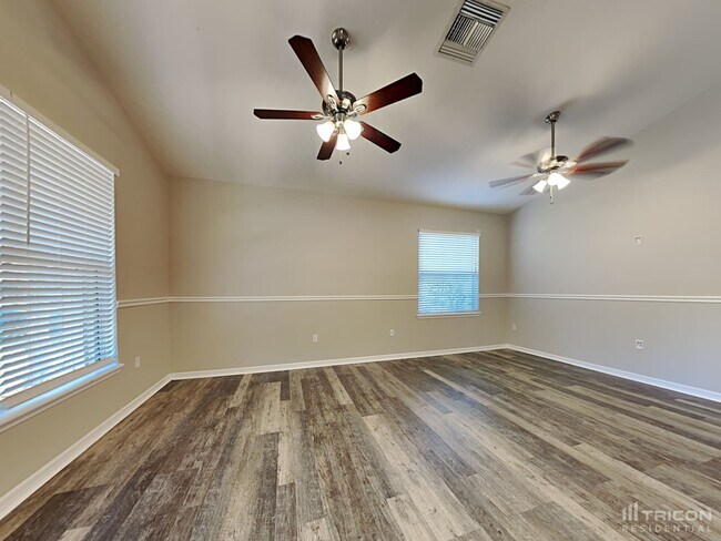 Building Photo - 11712 Colony Lakes Blvd