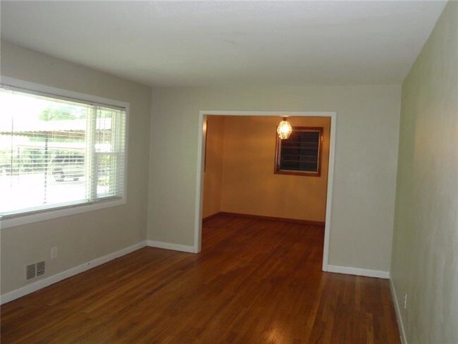 Foto del edificio - 197 Cooper Lake Rd SE