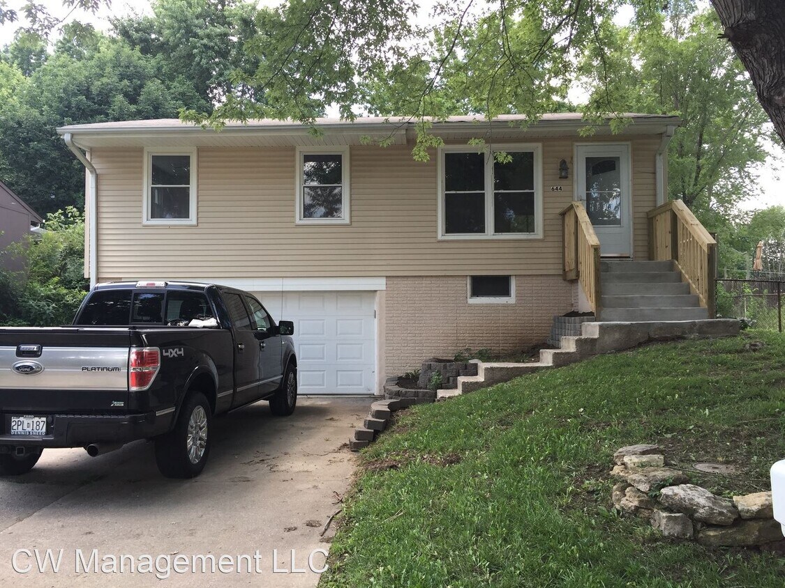 Foto principal - 3 br, 1 bath House - 644 Mohican Drive