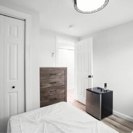 Foto del edificio - 5201 Banks Pl NE