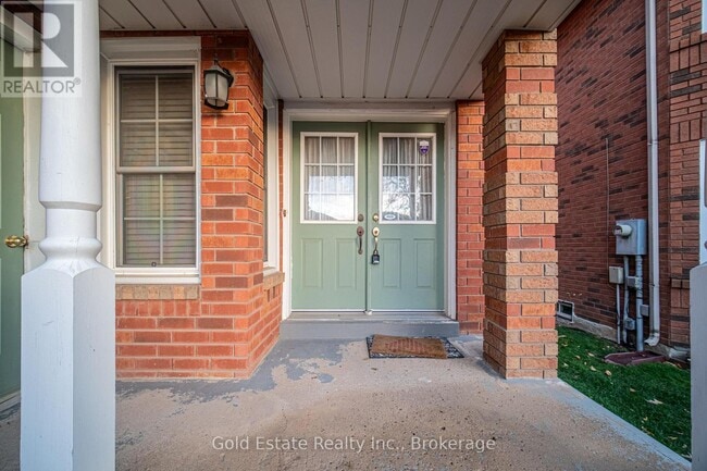 Building Photo - 3850 Cedar Hedge Rise