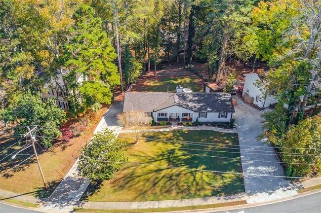 Building Photo - 3152 Westbrook Trace SW