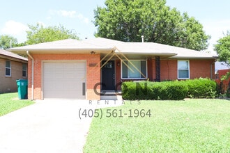 Building Photo - 3717 NW 51st Pl