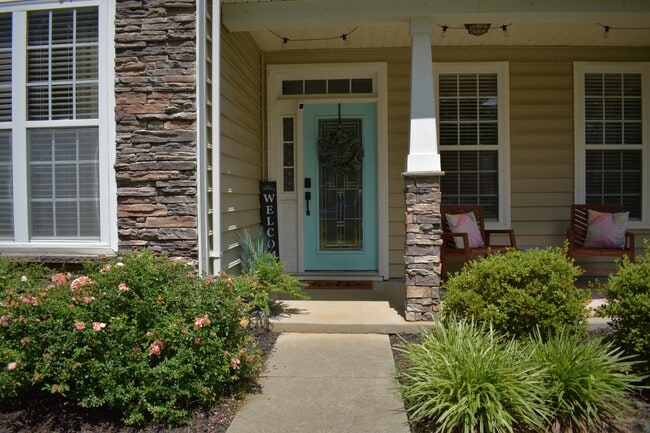 Building Photo - 13618 Delstone Dr