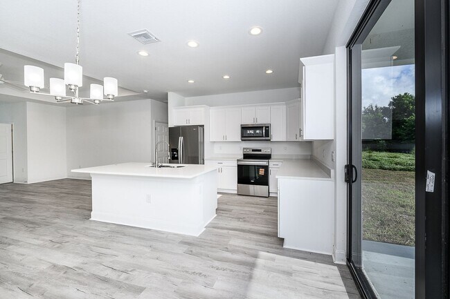 Foto del edificio - 3304 Glencove St