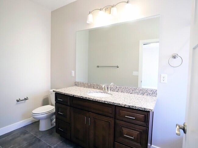 Baño - 115 Trapper Cir