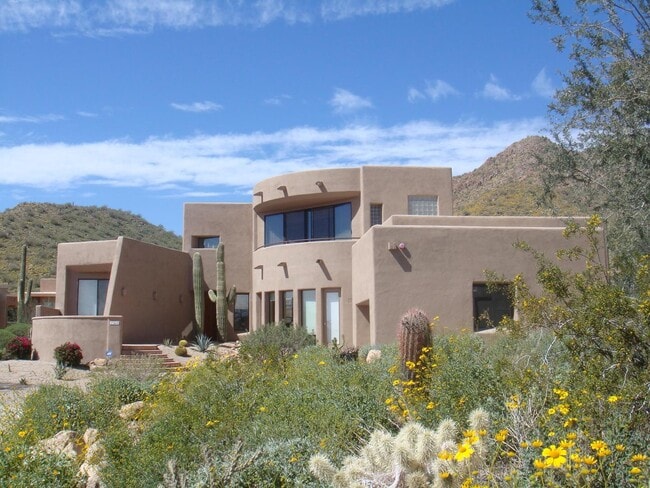 Mountainside Retreat with Breathtaking Vie... - Mountainside Retreat with Breathtaking Vie... House