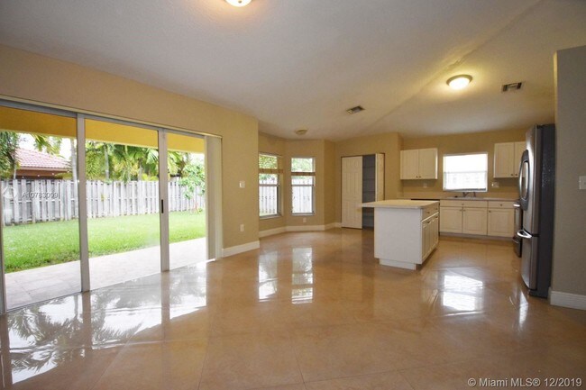 Building Photo - 13500 SW 118th Pl