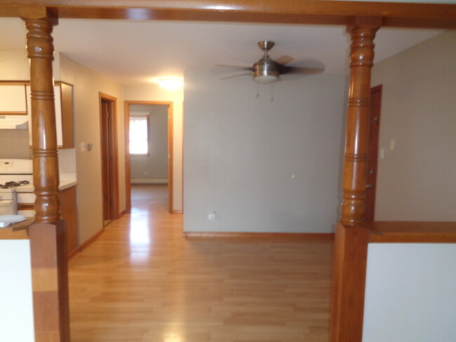Building Photo - 9812 Sayre Ave