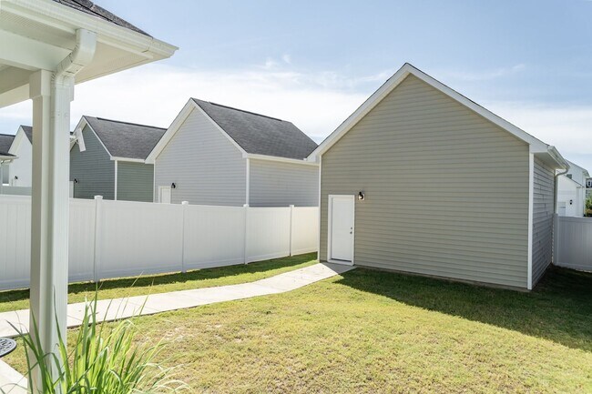 Building Photo - 253 Buckhorn Br Pk
