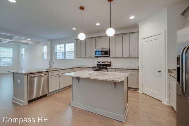 Building Photo - 3 br, 3 bath House - 5906 Deal Ave. Unit #B