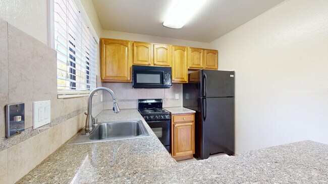 Foto del edificio - 107 Marin St