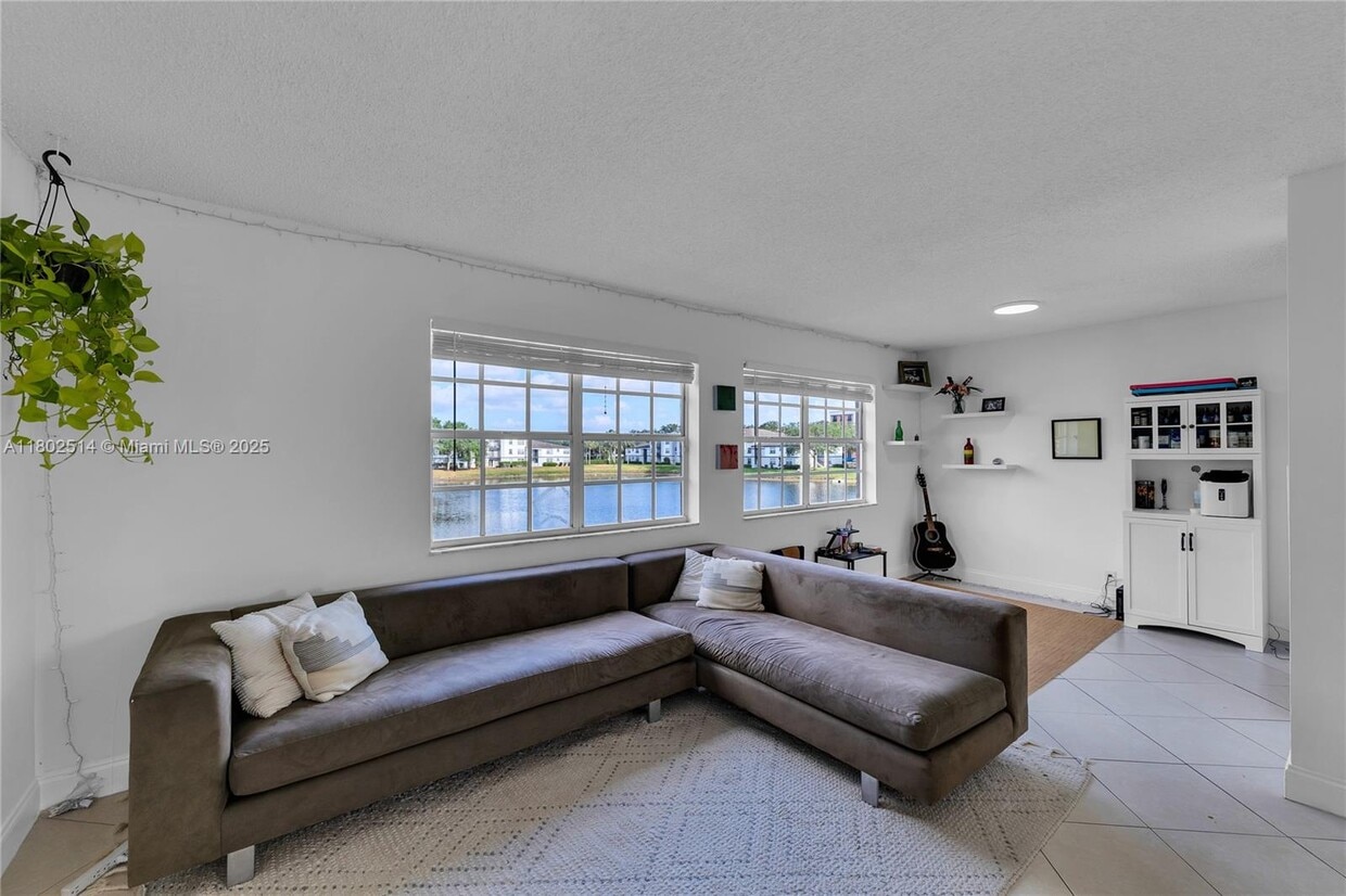 Primary Photo - 333 SW 86th Ave