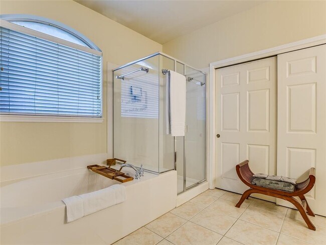 Building Photo - 11121 Sandstone Trail