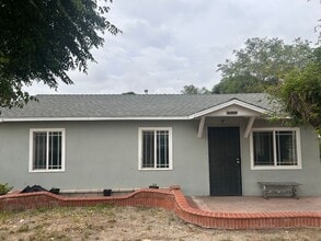 Building Photo - 15871 Highland Ave