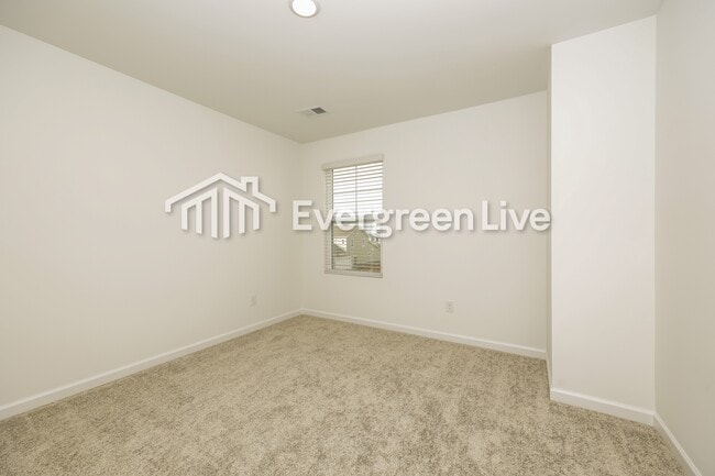 Foto del edificio - 806 Averitt Ln