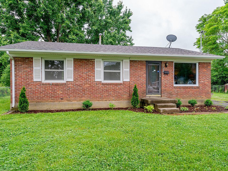 10715 Leelah Ct, Louisville, KY 40272 House for Rent in Louisville