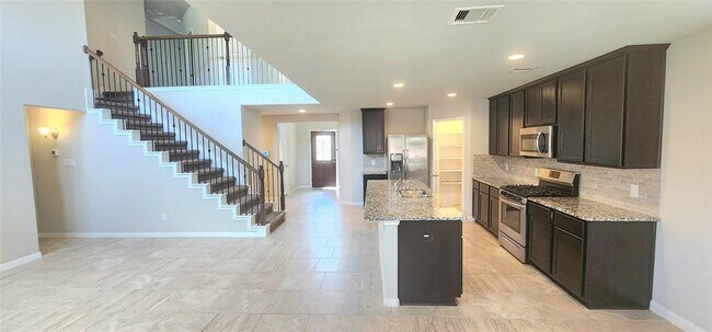 Foto del edificio - 12615 City Square Ln