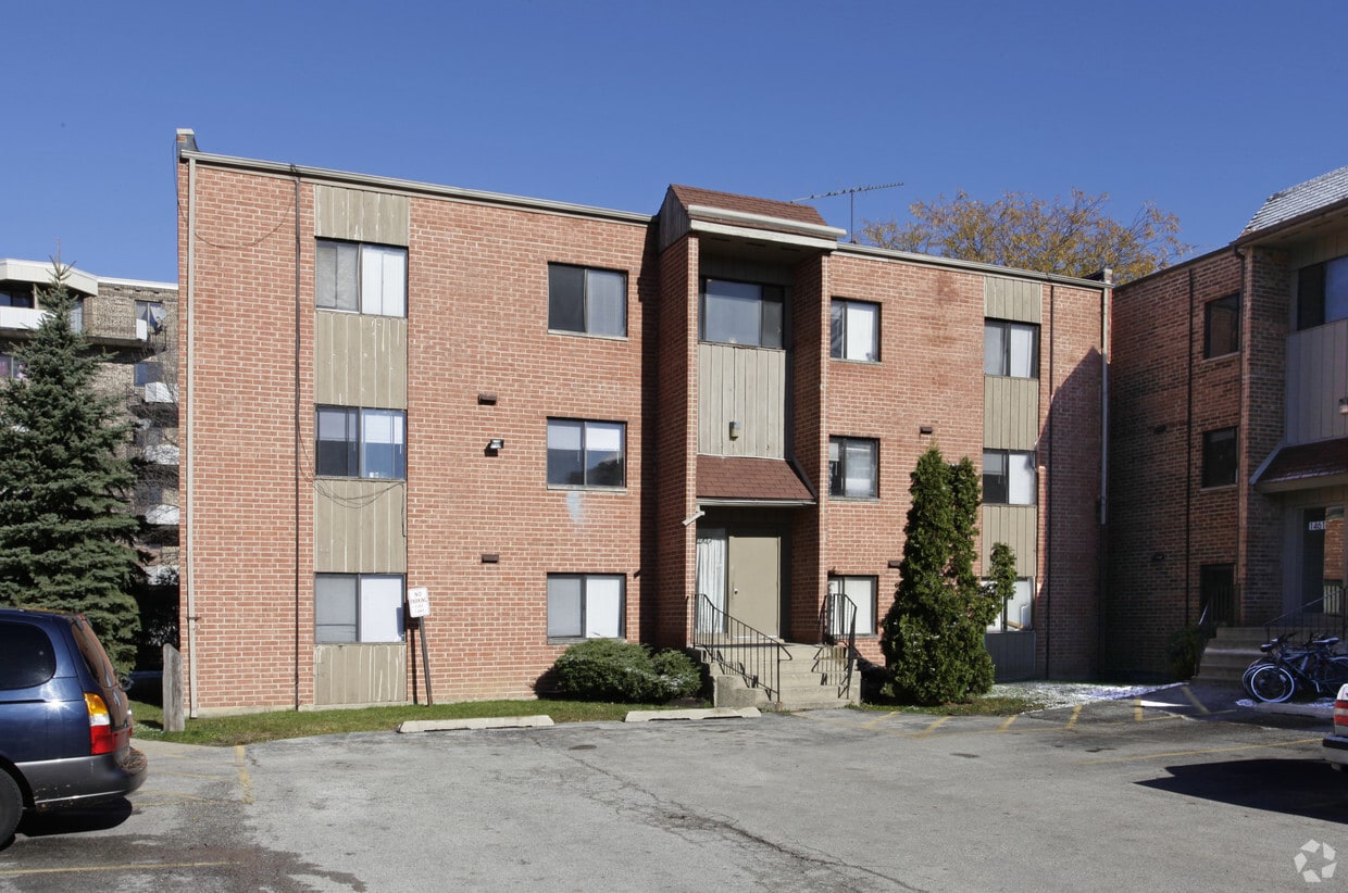 Primary Photo - 1453 E Ports O Call Dr