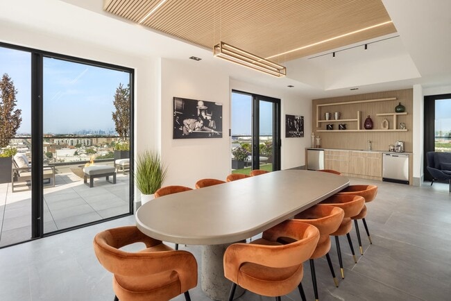 Foto del edificio - 285 Broadway