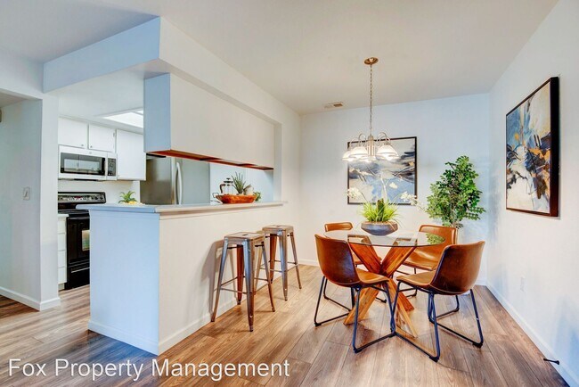 Foto del edificio - 2 br, 1 bath House - 7720 W 87th Drive Unit k