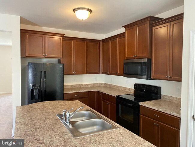 Foto del edificio - 1111 S Olmsted Pkwy