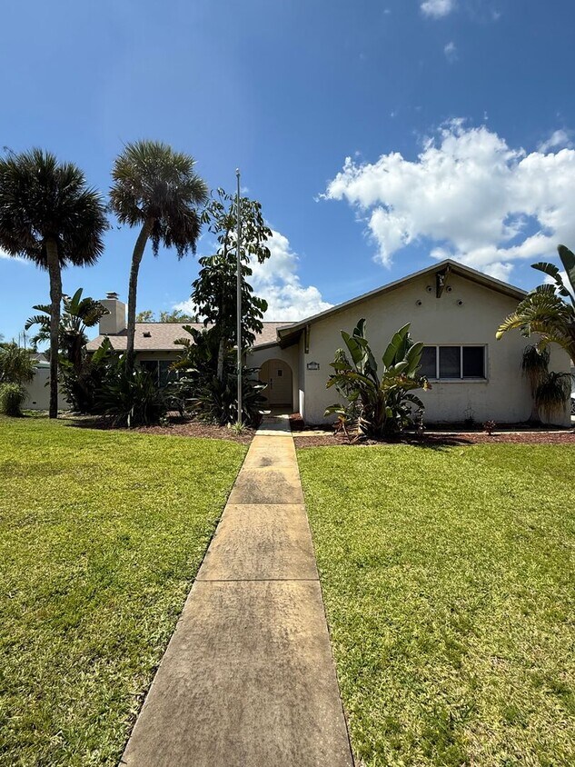 Foto principal - Pool home in Melbourne Beach