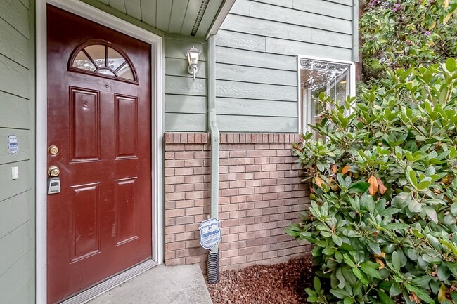 Foto del edificio - Modern Comfort in Silver Lake | 3-Bed, 2.5-Bath Home