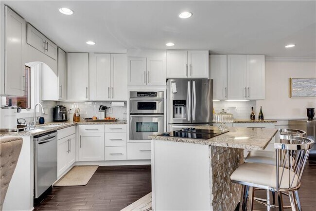 Building Photo - 54 Basswood Cir NE