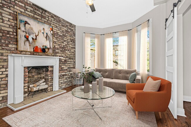 Foto del edificio - 1341 W Foster Ave