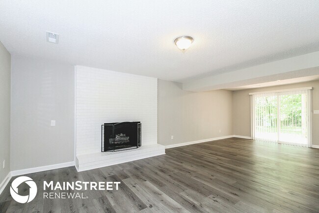 Foto del edificio - 4309 Rosebriar Ln