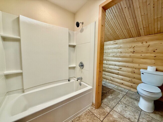 Foto del edificio - 802 2nd St NW