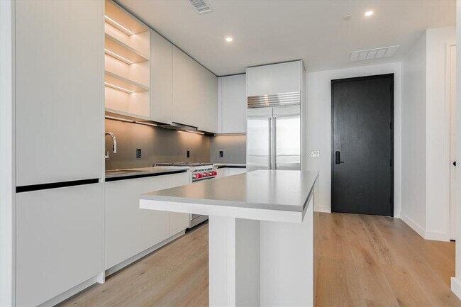 Foto del edificio - 610 Davis St