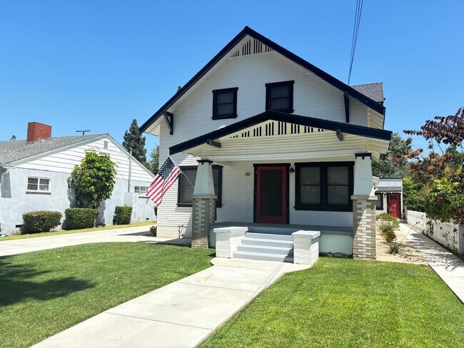 Foto del edificio - Historic renovated 3 bedroom Craftsman In ...