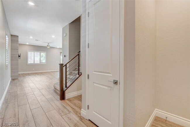 Foto del edificio - 4124 Elegant Chateau St